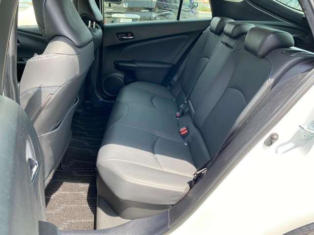 トヨタ プリウス １．８ Ｓ ツーリングセレクション R2年 (九州・沖縄) 99