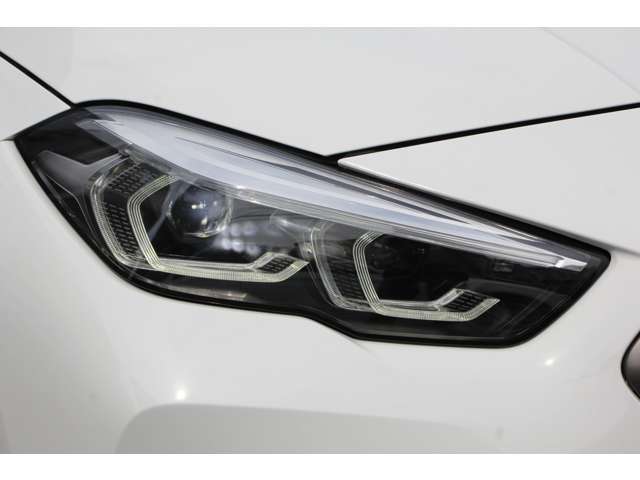 ＢＭＷ ２シリーズ Ｍ２３５Ｉ Ｘドライブ ４ＷＤ R2年 (関東) 99