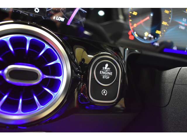 メルセデスベンツ Ｂクラス Ｂ１８０ ＡＭＧライン R1年 (関東) 99