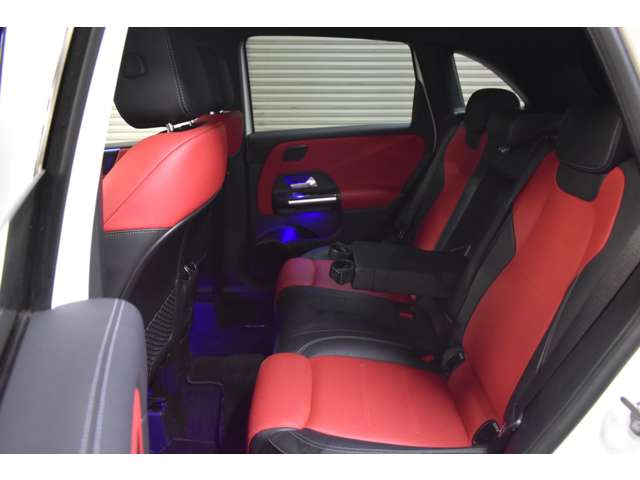 メルセデスベンツ Ｂクラス Ｂ１８０ ＡＭＧライン R1年 (関東) 99