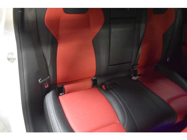 メルセデスベンツ Ｂクラス Ｂ１８０ ＡＭＧライン R1年 (関東) 99