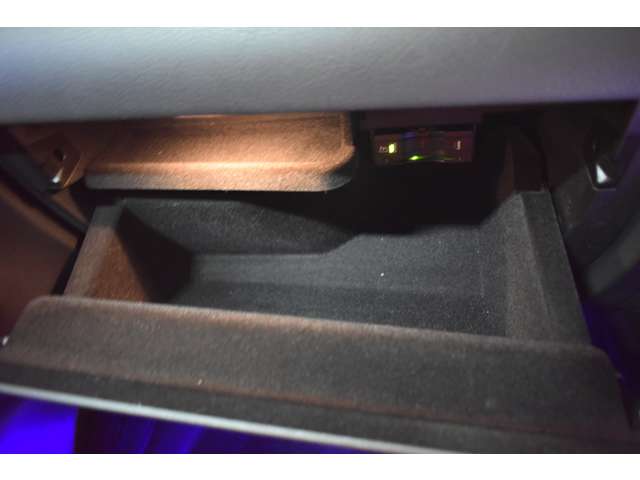 メルセデスベンツ Ｂクラス Ｂ１８０ ＡＭＧライン R1年 (関東) 99