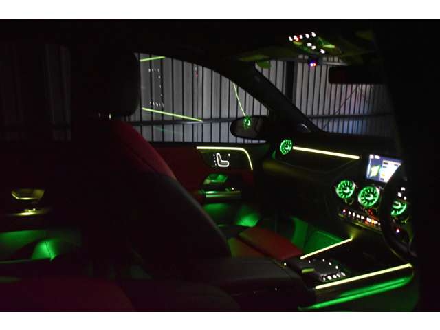 メルセデスベンツ Ｂクラス Ｂ１８０ ＡＭＧライン R1年 (関東) 99