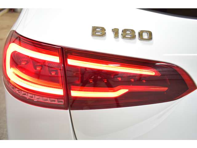 メルセデスベンツ Ｂクラス Ｂ１８０ ＡＭＧライン R1年 (関東) 99