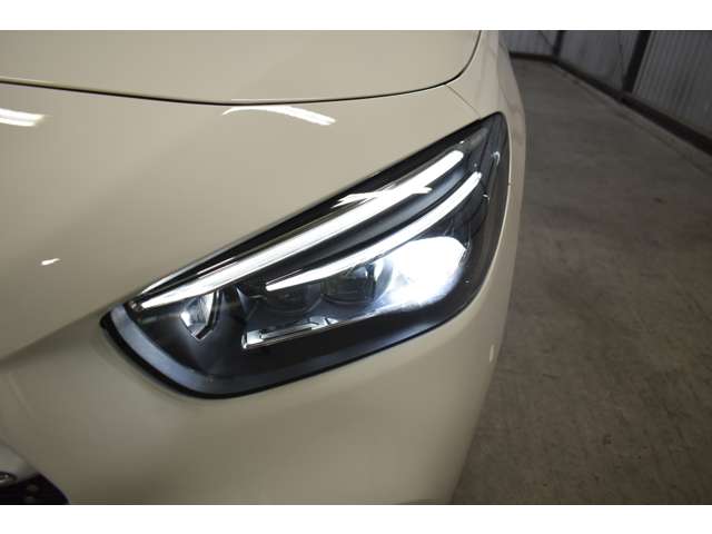 メルセデスベンツ Ｂクラス Ｂ１８０ ＡＭＧライン R1年 (関東) 99