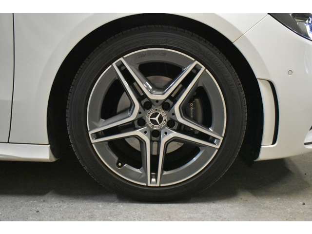 メルセデスベンツ Ｂクラス Ｂ１８０ ＡＭＧライン R1年 (関東) 99