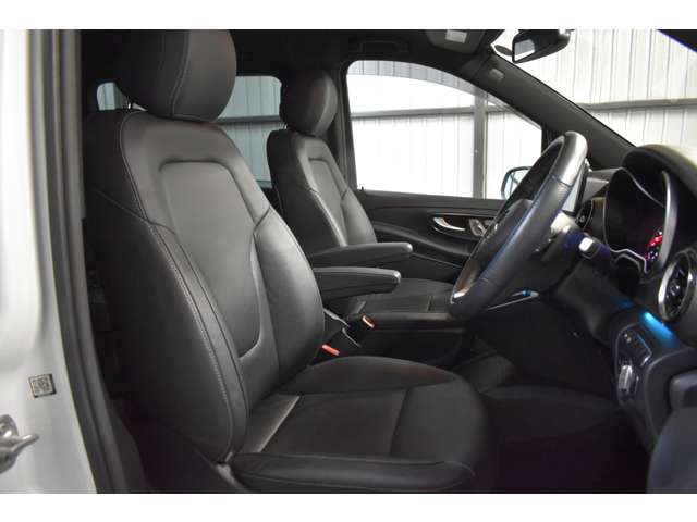 メルセデスベンツ Ｖクラス Ｖ２２０ Ｄ アバンギャルド ＡＭＧライン ディーゼルターボ R3年 (関東) 99