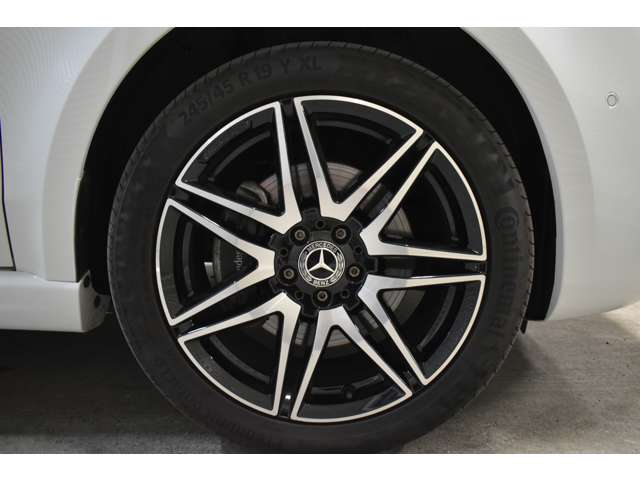 メルセデスベンツ Ｖクラス Ｖ２２０ Ｄ アバンギャルド ＡＭＧライン ディーゼルターボ R3年 (関東) 99