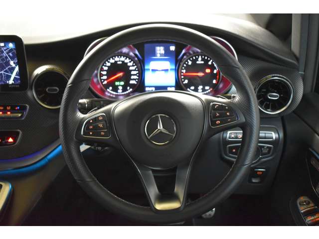 メルセデスベンツ Ｖクラス Ｖ２２０ Ｄ アバンギャルド ＡＭＧライン ディーゼルターボ R3年 (関東) 99