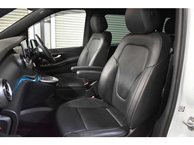 メルセデスベンツ Ｖクラス Ｖ２２０ Ｄ アバンギャルド ＡＭＧライン ディーゼルターボ R3年 (関東) 99