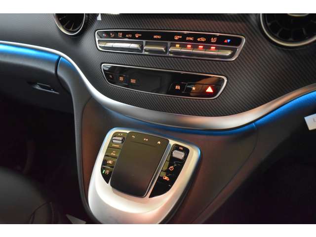 メルセデスベンツ Ｖクラス Ｖ２２０ Ｄ アバンギャルド ＡＭＧライン ディーゼルターボ R3年 (関東) 99