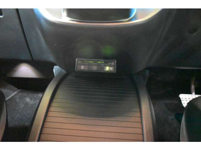 メルセデスベンツ Ｖクラス Ｖ２２０ Ｄ アバンギャルド ＡＭＧライン ディーゼルターボ R3年 (関東) 99