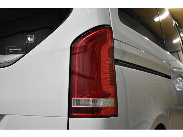 メルセデスベンツ Ｖクラス Ｖ２２０ Ｄ アバンギャルド ＡＭＧライン ディーゼルターボ R3年 (関東) 99