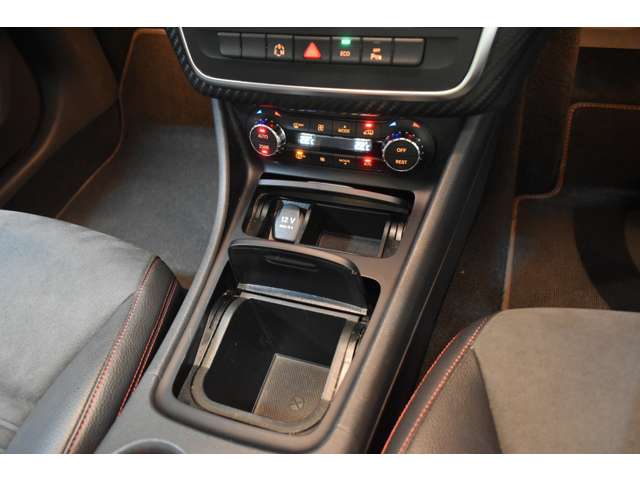 メルセデスベンツ Ａクラス Ａ２５０　シュポルト H26年 (関東) 99