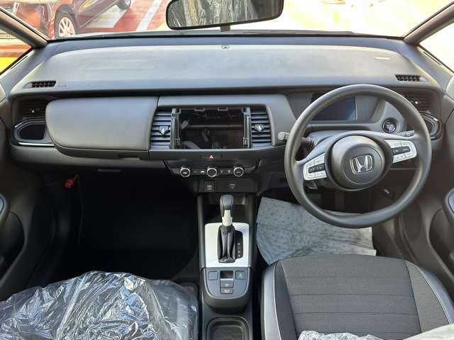 ホンダ フィット １．５ クロスター R6年 (東海) 99