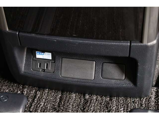 トヨタ アルファード ２．５ Ｓ Ｃパッケージ R4年 (東海) 99