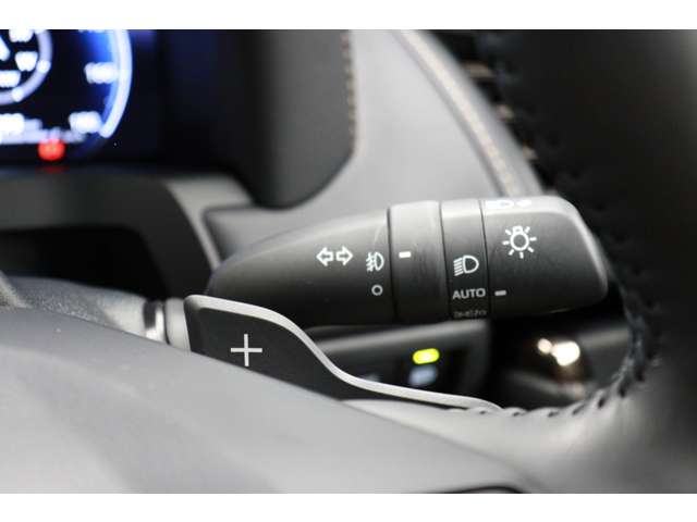 トヨタ アルファード　ハイブリッド ハイブリッド ２．５ Ｚ R6年 (東海) 99