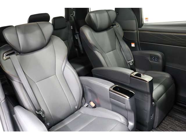 トヨタ アルファード　ハイブリッド ハイブリッド ２．５ Ｚ R6年 (東海) 99