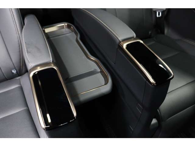 トヨタ アルファード　ハイブリッド ハイブリッド ２．５ Ｚ R6年 (東海) 99