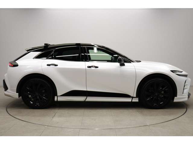 トヨタ クラウン　スポーツ　ハイブリッド ２．５ Ｚ Ｅ－ＦＯＵＲ ４ＷＤ R6年 (東海) 99