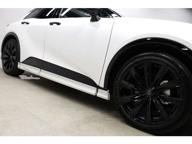 トヨタ クラウン　スポーツ　ハイブリッド ２．５ Ｚ Ｅ－ＦＯＵＲ ４ＷＤ R6年 (東海) 99