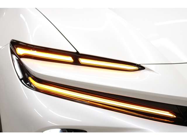 トヨタ クラウン　スポーツ　ハイブリッド ２．５ Ｚ Ｅ－ＦＯＵＲ ４ＷＤ R6年 (東海) 99