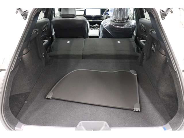 トヨタ クラウン　スポーツ　ハイブリッド ２．５ Ｚ Ｅ－ＦＯＵＲ ４ＷＤ R6年 (東海) 99