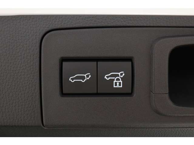 トヨタ クラウン　スポーツ　ハイブリッド ２．５ Ｚ Ｅ－ＦＯＵＲ ４ＷＤ R6年 (東海) 99