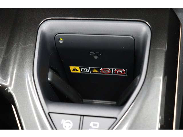 トヨタ クラウン　スポーツ　ハイブリッド ２．５ Ｚ Ｅ－ＦＯＵＲ ４ＷＤ R6年 (東海) 99