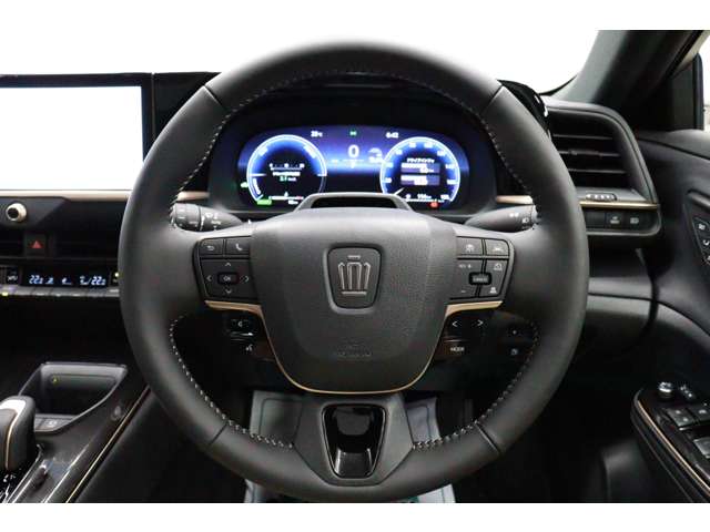 トヨタ クラウン　スポーツ　ハイブリッド ２．５ Ｚ Ｅ－ＦＯＵＲ ４ＷＤ R6年 (東海) 99