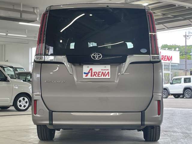 トヨタ エスクァイア ２．０ ＸＩ ウェルキャブ スロープタイプ タイプＩＩ サードシート付 ４ＷＤ R1年 (北海道) 99