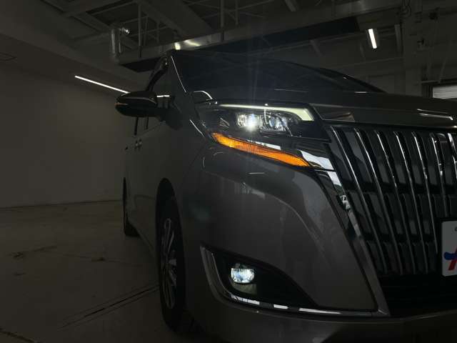 トヨタ エスクァイア ２．０ ＸＩ ウェルキャブ スロープタイプ タイプＩＩ サードシート付 ４ＷＤ R1年 (北海道) 99