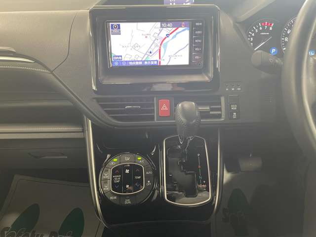 トヨタ エスクァイア ２．０ ＸＩ ウェルキャブ スロープタイプ タイプＩＩ サードシート付 ４ＷＤ R1年 (北海道) 99