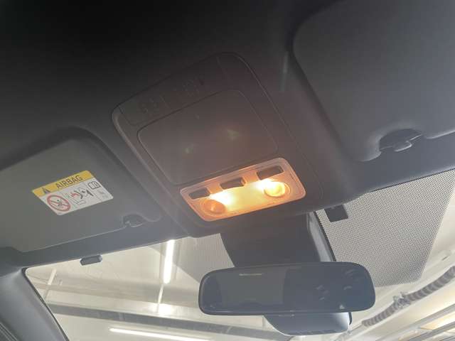 トヨタ エスクァイア ２．０ ＸＩ ウェルキャブ スロープタイプ タイプＩＩ サードシート付 ４ＷＤ R1年 (北海道) 99