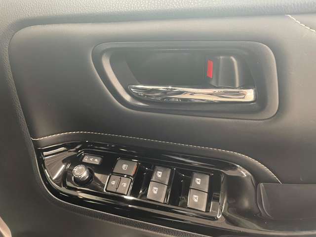 トヨタ エスクァイア ２．０ ＸＩ ウェルキャブ スロープタイプ タイプＩＩ サードシート付 ４ＷＤ R1年 (北海道) 99