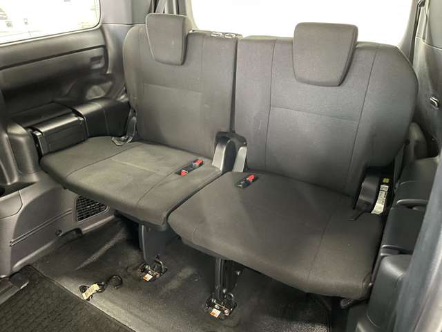 トヨタ エスクァイア ２．０ ＸＩ ウェルキャブ スロープタイプ タイプＩＩ サードシート付 ４ＷＤ R1年 (北海道) 99