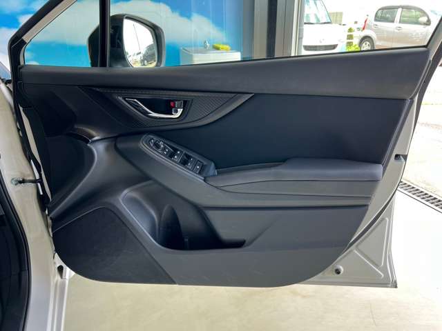 スバル インプレッサスポーツ １．６ Ｉ－Ｌ アイサイト ４ＷＤ H29年 (東北) 99