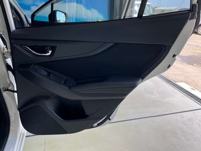 スバル インプレッサスポーツ １．６ Ｉ－Ｌ アイサイト ４ＷＤ H29年 (東北) 99