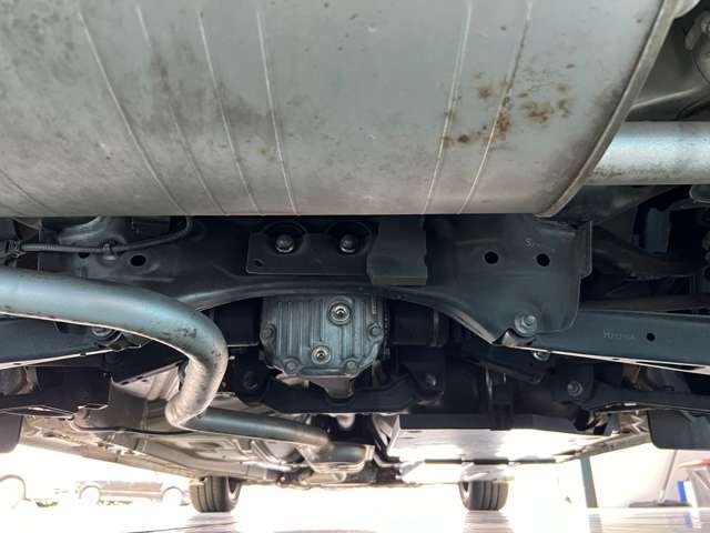 スバル インプレッサスポーツ １．６ Ｉ－Ｌ アイサイト ４ＷＤ H29年 (東北) 99