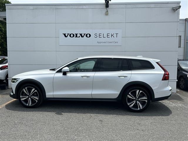 ボルボ Ｖ６０クロスカントリー Ｔ５ ＡＷＤ プロ ４ＷＤ R3年 (東北) 99