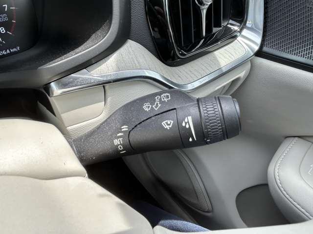 ボルボ Ｖ６０クロスカントリー Ｔ５ ＡＷＤ プロ ４ＷＤ R3年 (東北) 99