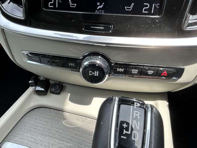 ボルボ Ｖ６０クロスカントリー Ｔ５ ＡＷＤ プロ ４ＷＤ R3年 (東北) 99