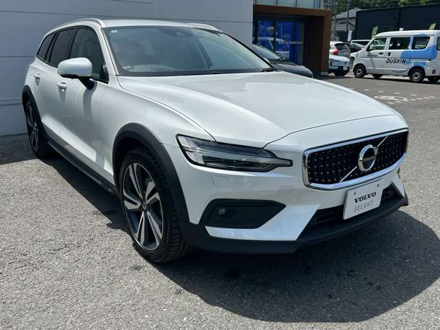 ボルボ Ｖ６０クロスカントリー Ｔ５ ＡＷＤ プロ ４ＷＤ R3年 (東北) 99