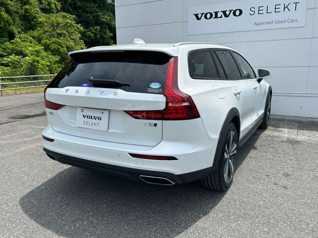 ボルボ Ｖ６０クロスカントリー Ｔ５ ＡＷＤ プロ ４ＷＤ R3年 (東北) 99