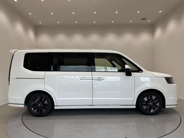 ホンダ ステップワゴン １．５ スパーダ R5年 (中国) 99