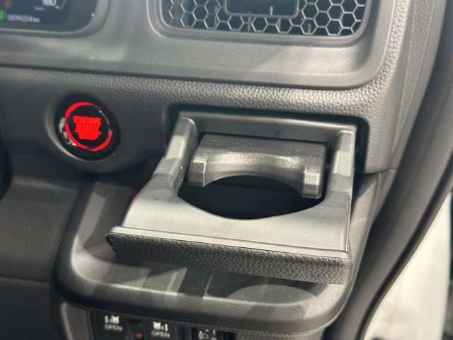 ホンダ ステップワゴン １．５ スパーダ R5年 (中国) 99