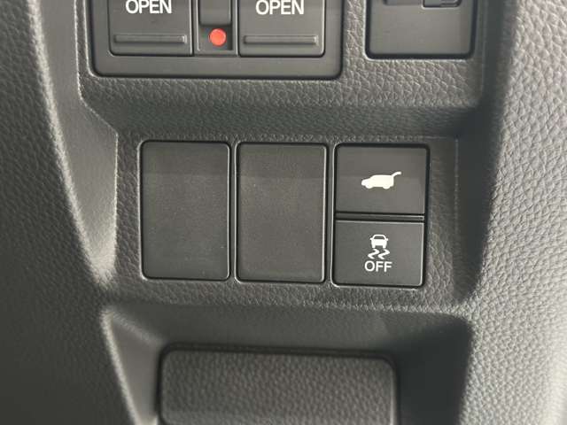 ホンダ ステップワゴン １．５ スパーダ R5年 (中国) 99