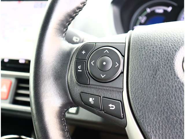 トヨタ エスクァイア　ハイブリッド １．８ ハイブリッド ＧＩ R1年 (関東) 99