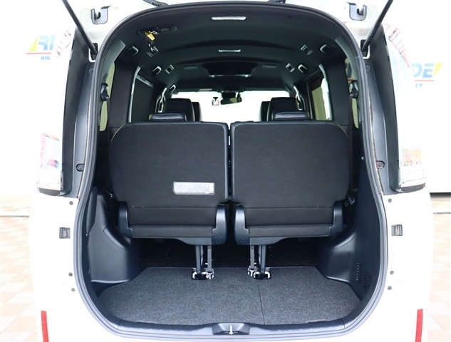 トヨタ エスクァイア　ハイブリッド １．８ ハイブリッド ＧＩ R1年 (関東) 99