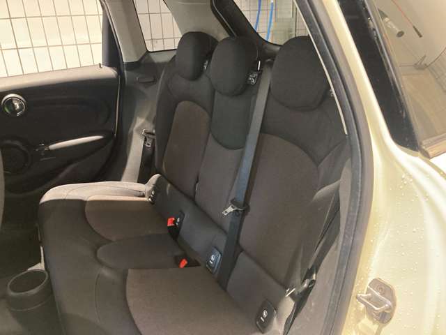 ミニ ミニ クーパーＤ ５ドア H30年 (近畿) 99